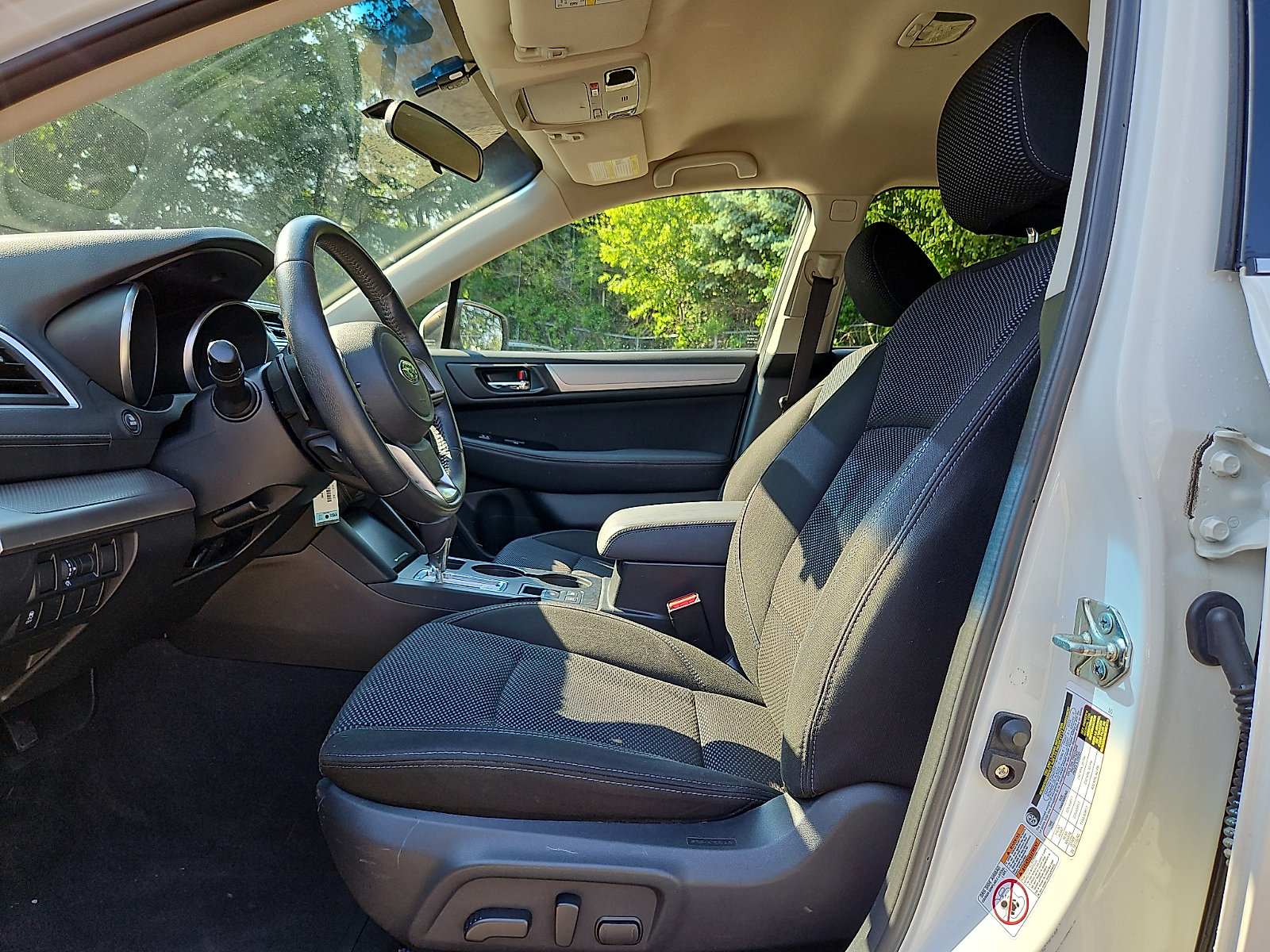 Used 2018 Subaru Outback 2.5i Premium AWD/4WD image 14