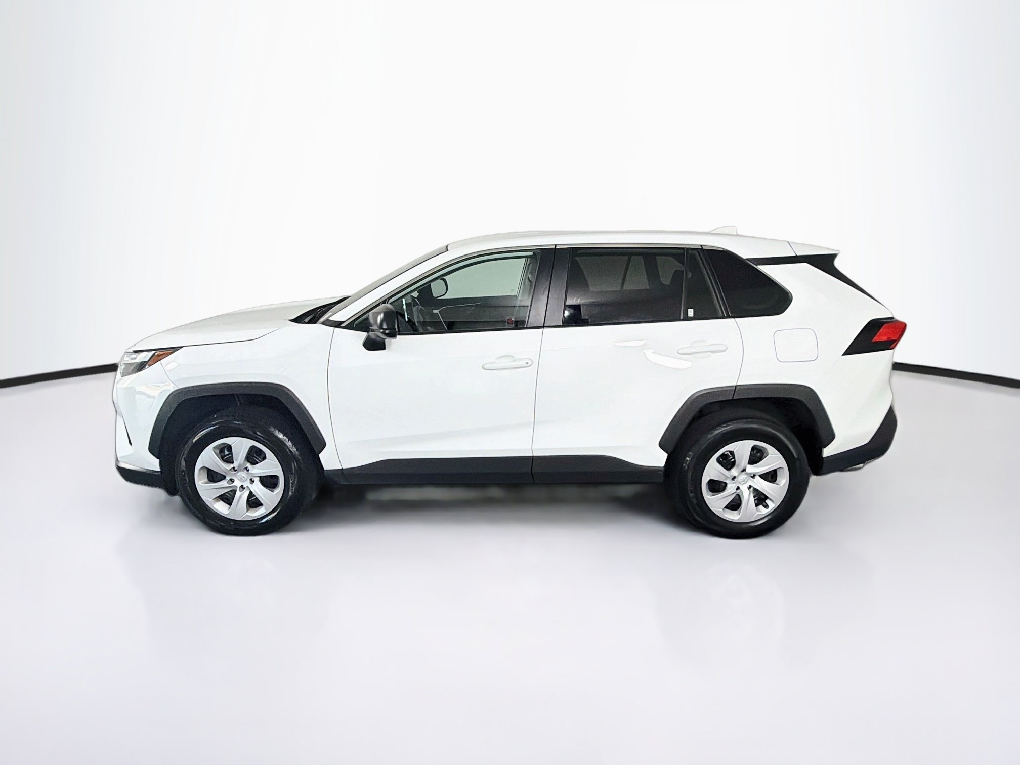 Used 2025 Toyota RAV4 LE FWD image 4