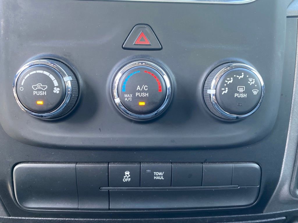Used 2016 RAM 1500 Express RWD image 26
