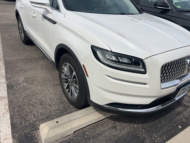 Certified 2023 Lincoln Nautilus AWD image 3