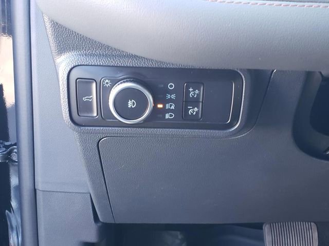 New 2025 Ford Explorer Active w/ Active Comfort Package image 24