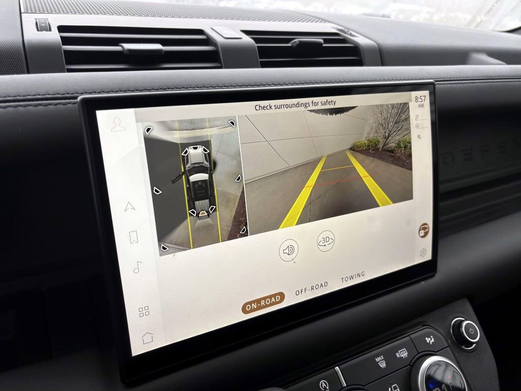 Used 2025 Land Rover Defender 110 S image 51