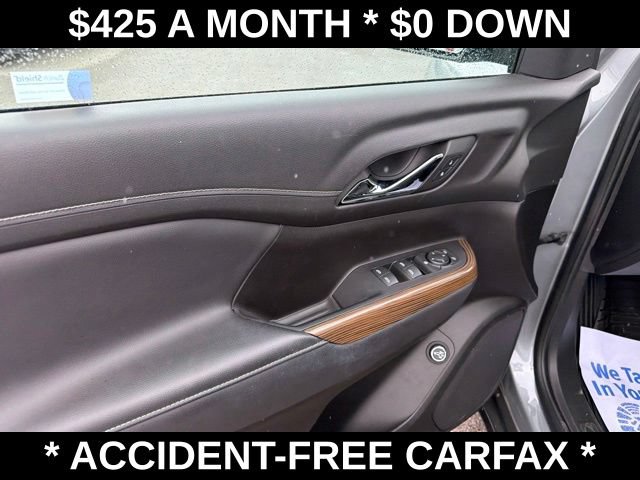 Used 2023 GMC Acadia SLE w/ Driver Convenience Package FWD image 13