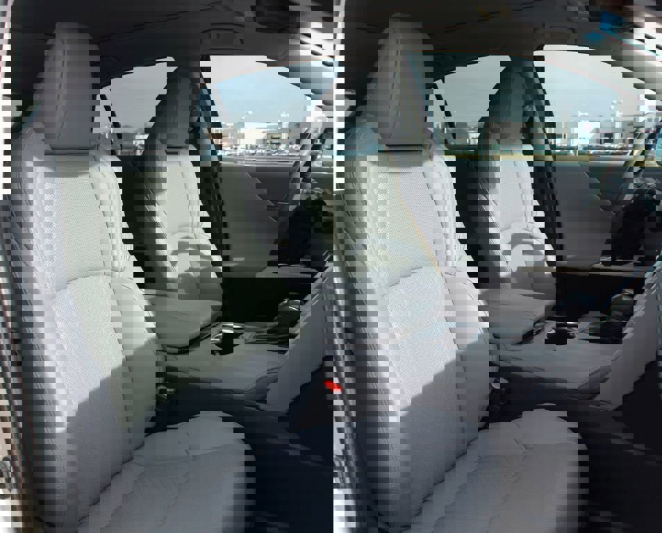 Used 2023 Toyota Venza Limited image 25