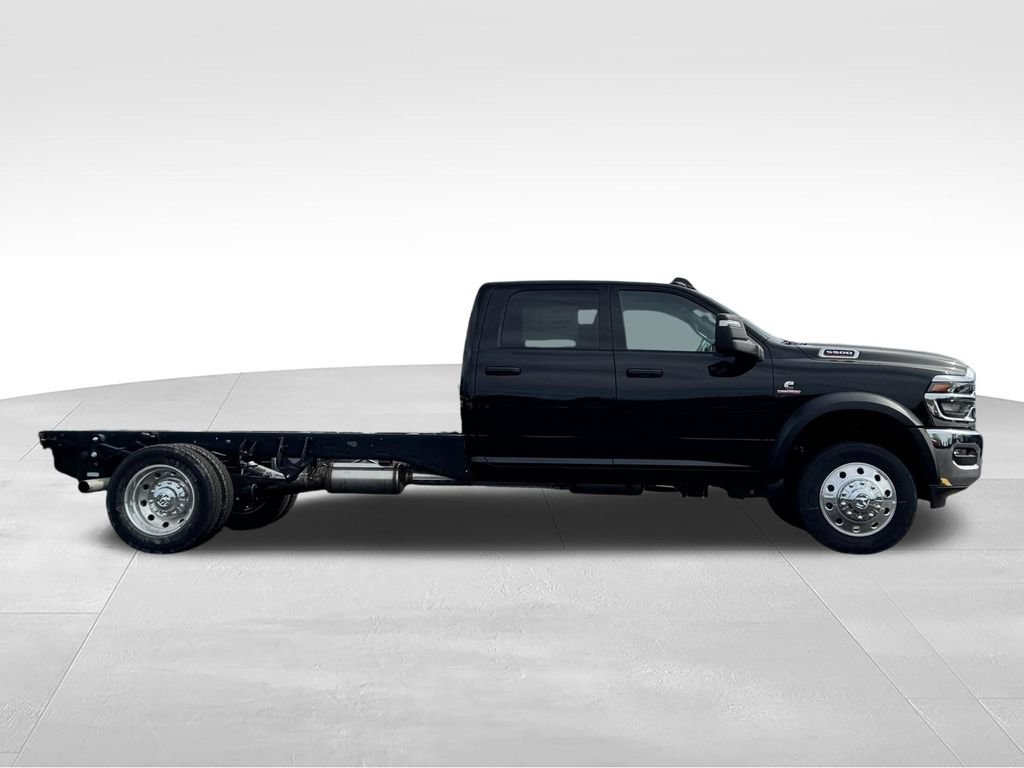 New 2026 RAM 5500 Tradesman w/ Chrome Appearance Group AWD/4WD image 8
