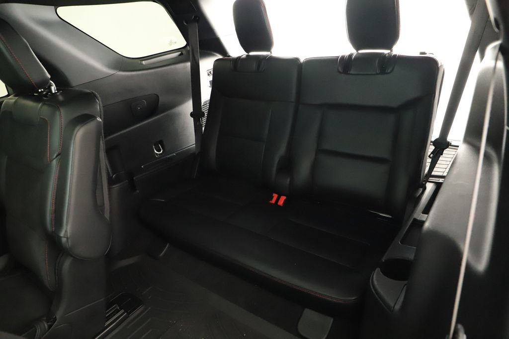 Used 2025 Ford Explorer ST AWD/4WD image 29