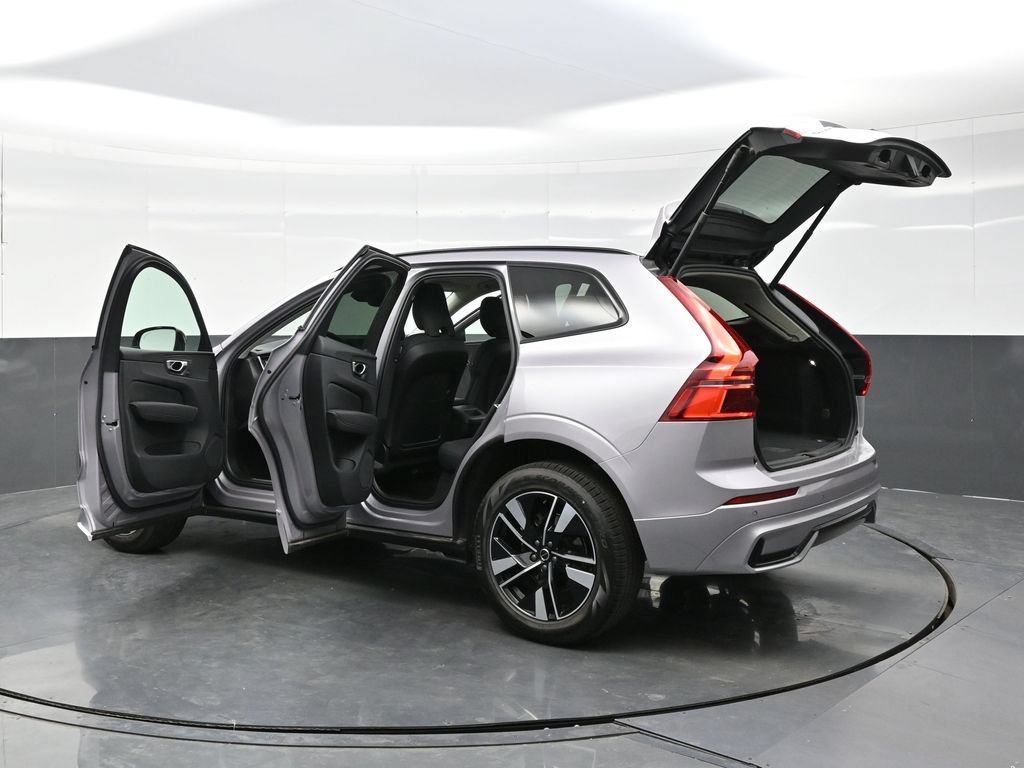 New 2026 Volvo XC60 B5 Core w/ Climate Package AWD/4WD image 64