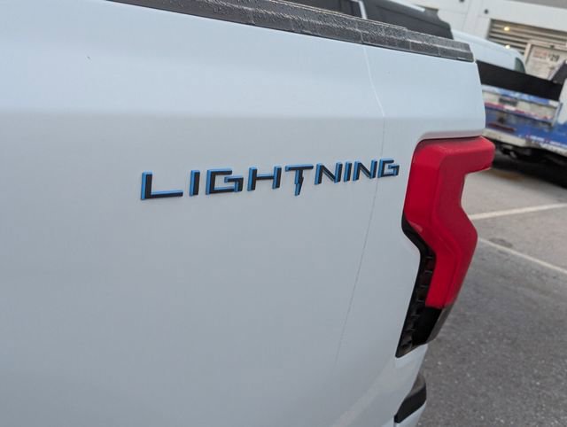 Used 2025 Ford F150 Lightning Flash image 11