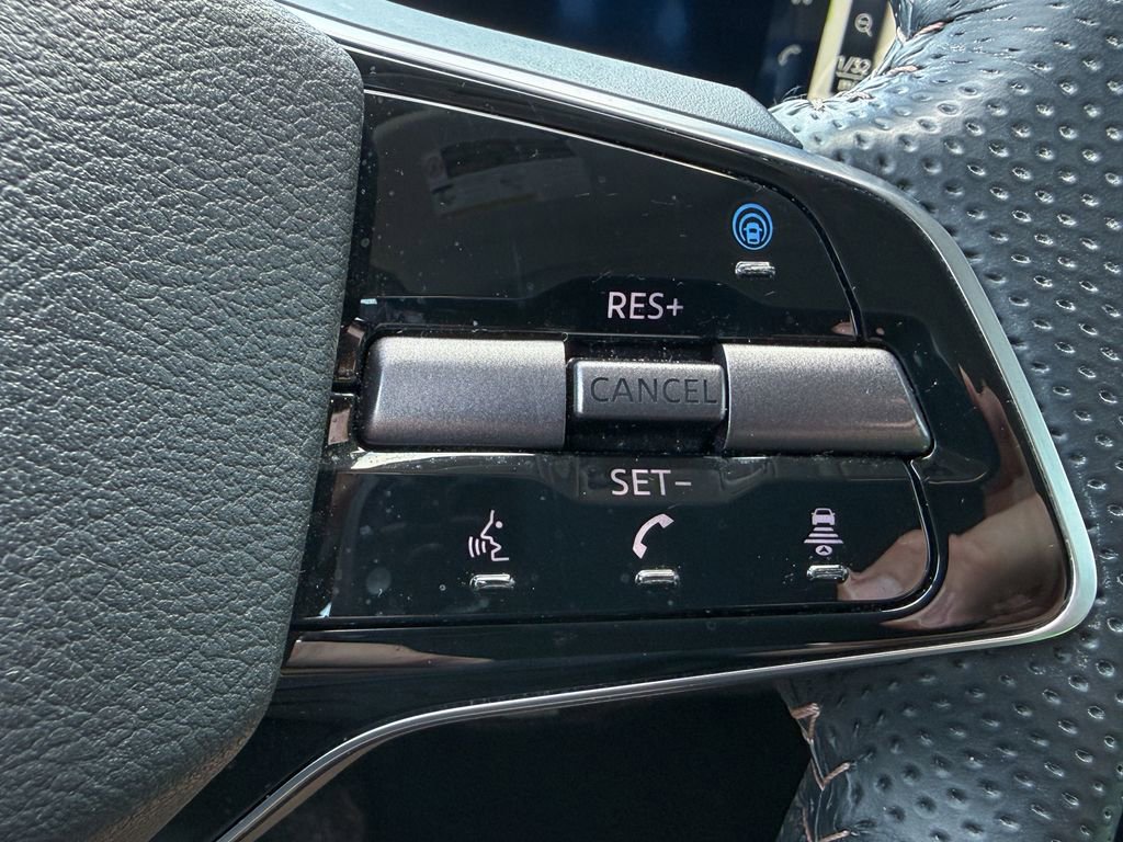 Used 2023 Nissan Ariya AWD image 18