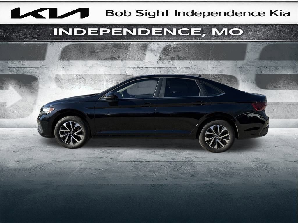 Used 2023 Volkswagen Jetta S w/ IQ.Drive Package image 5