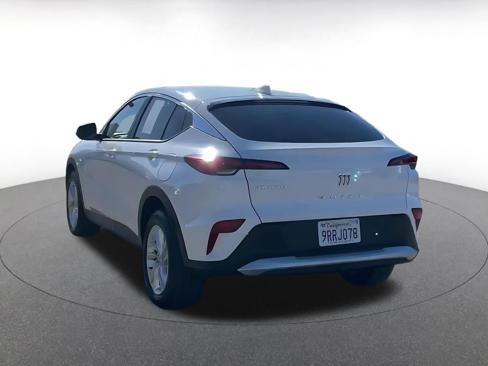 Used 2025 Buick Envista Preferred image 12