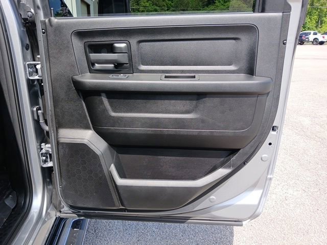 Used 2024 RAM 3500 Tradesman w/ Chrome Appearance Group AWD/4WD image 23