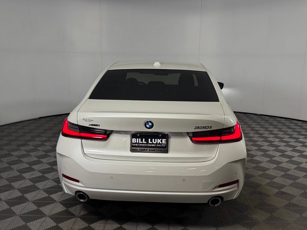 Used 2026 BMW 330i xDrive Sedan AWD/4WD image 8