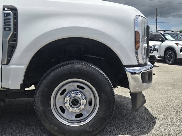 Used 2024 Ford F250 XL AWD/4WD image 9