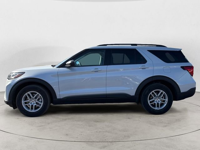Used 2026 Ford Explorer Active AWD/4WD image 2