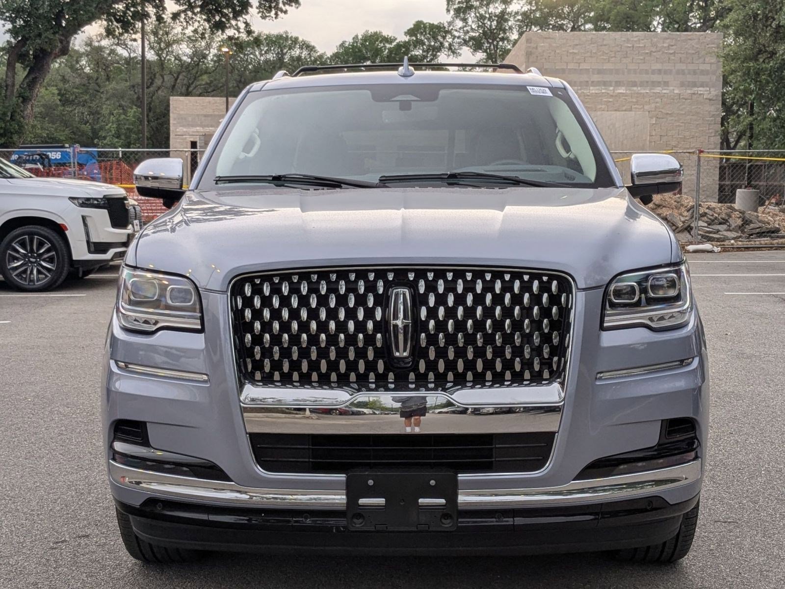 Used 2024 Lincoln Navigator L Black Label AWD/4WD image 8