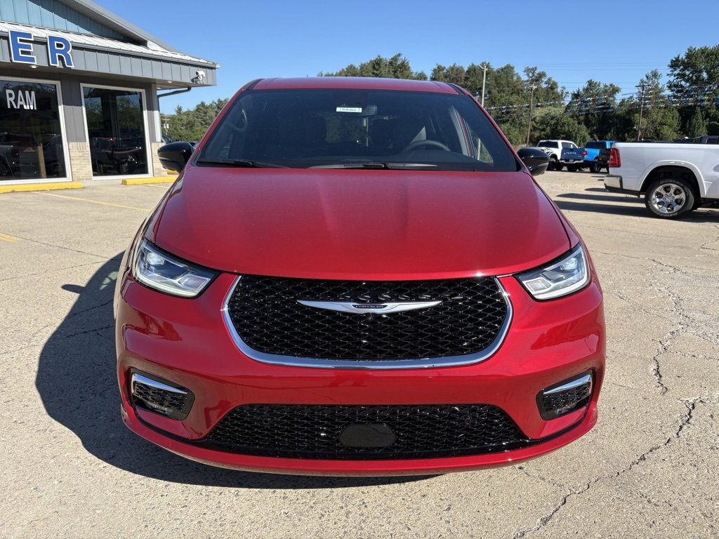 New 2026 Chrysler Pacifica Select image 8