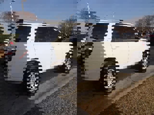 Used 2021 Toyota 4Runner SR5 image 5