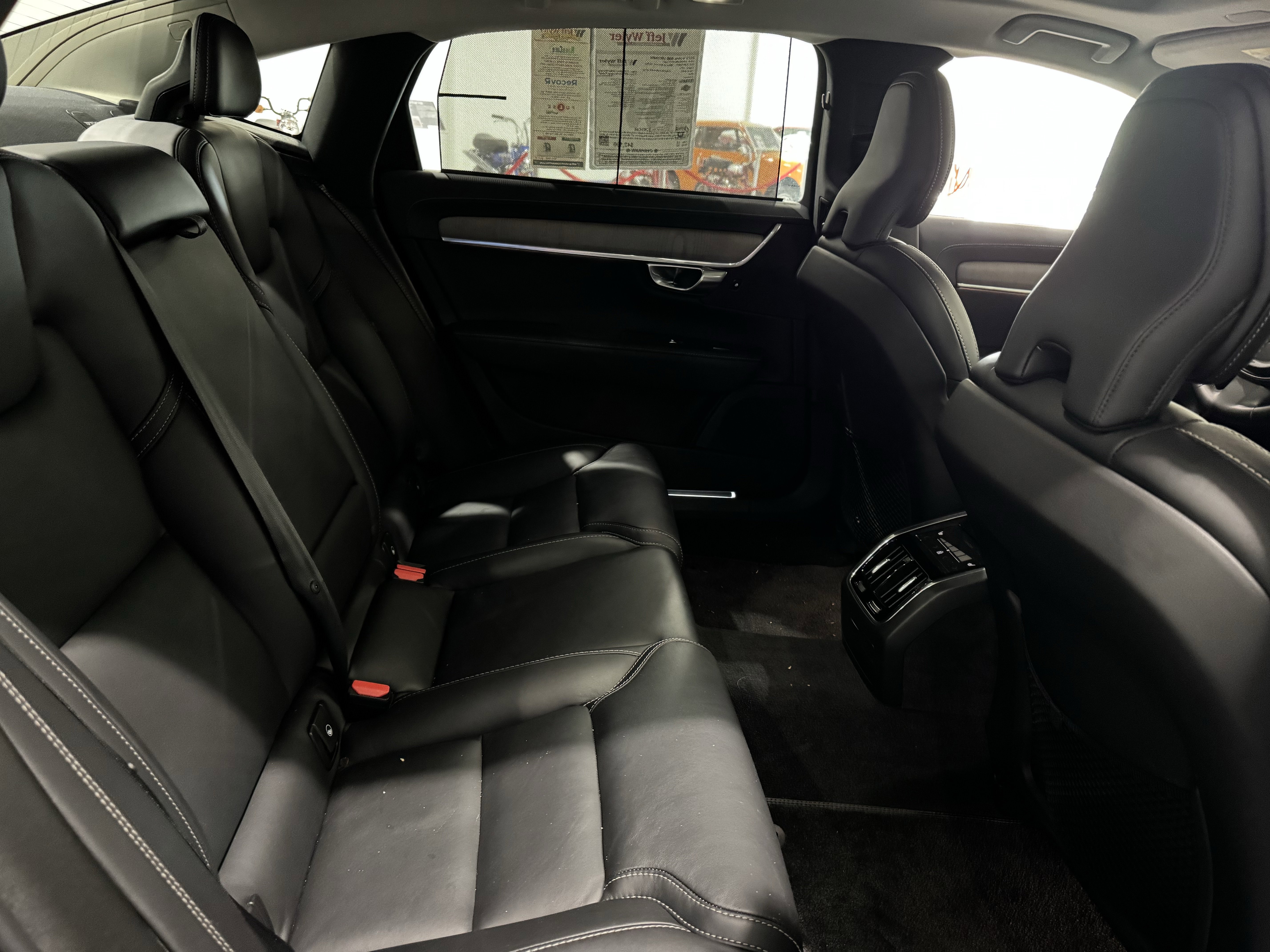 Used 2023 Volvo S90 B6 Ultimate w/ Protection Package Premier image 47