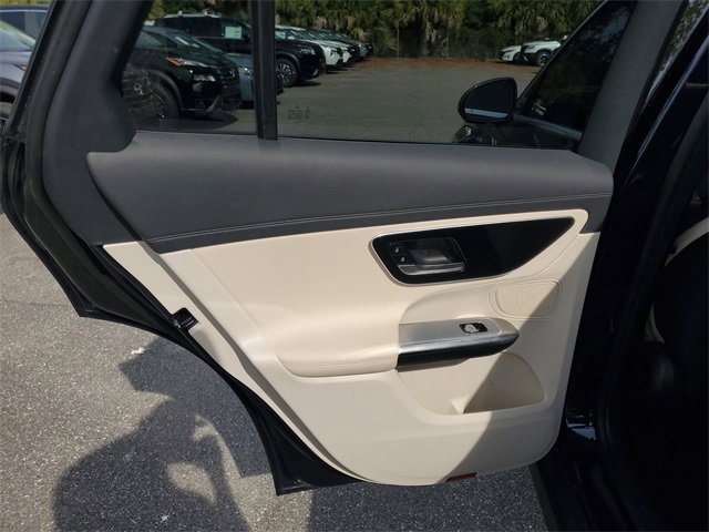 Used 2024 Mercedes-Benz GLC 300 4MATIC image 29