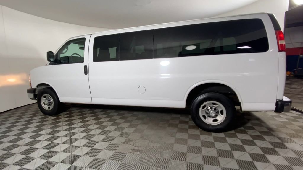 Used 2016 Chevrolet Express 3500 LT w/ LT Preferred Equipment Group image 8
