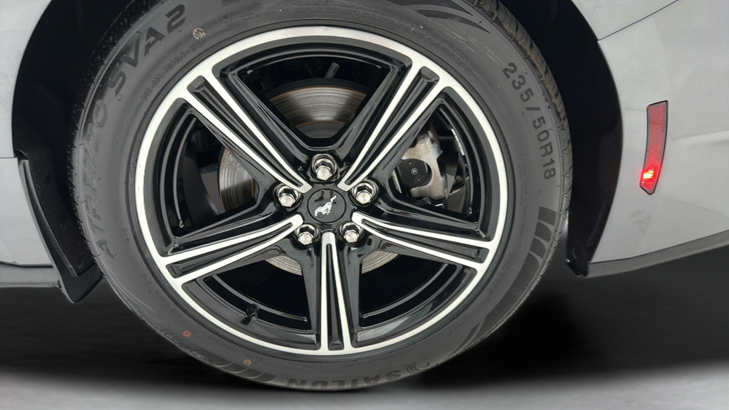 Used 2025 Ford Mustang Premium RWD image 8