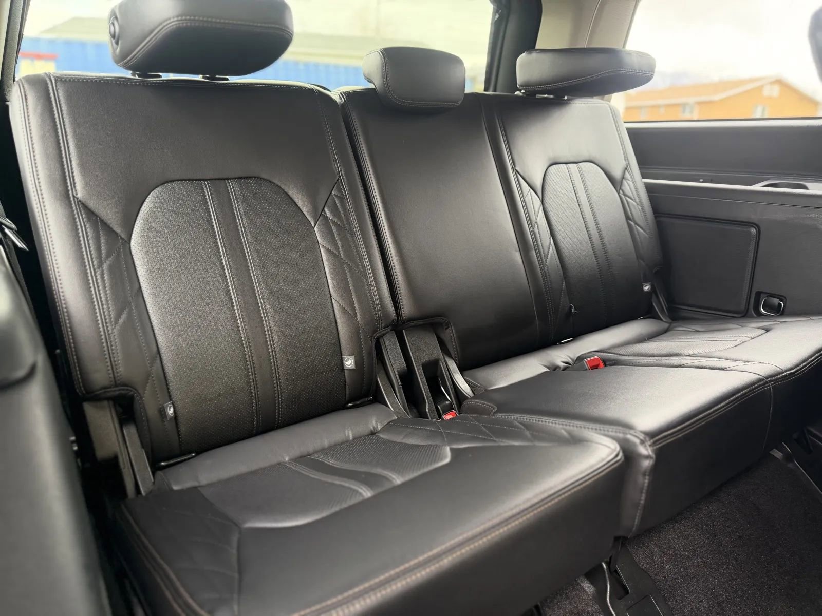 Used 2018 Ford Expedition Platinum image 19