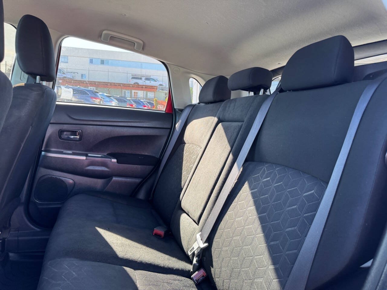 Used 2021 Mitsubishi Outlander Sport SE AWD/4WD image 22