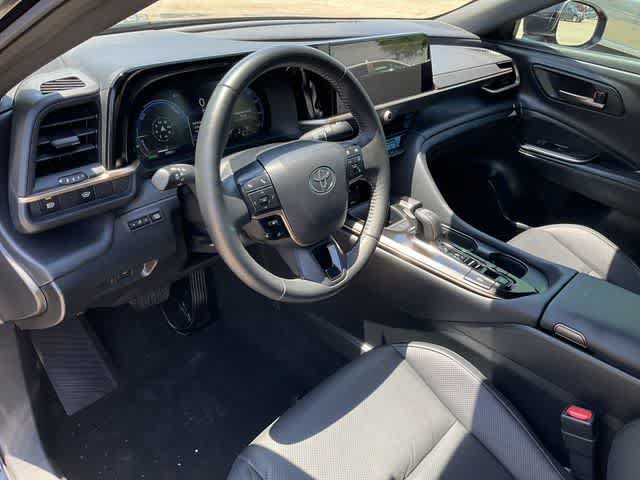Used 2025 Toyota Crown AWD/4WD image 10