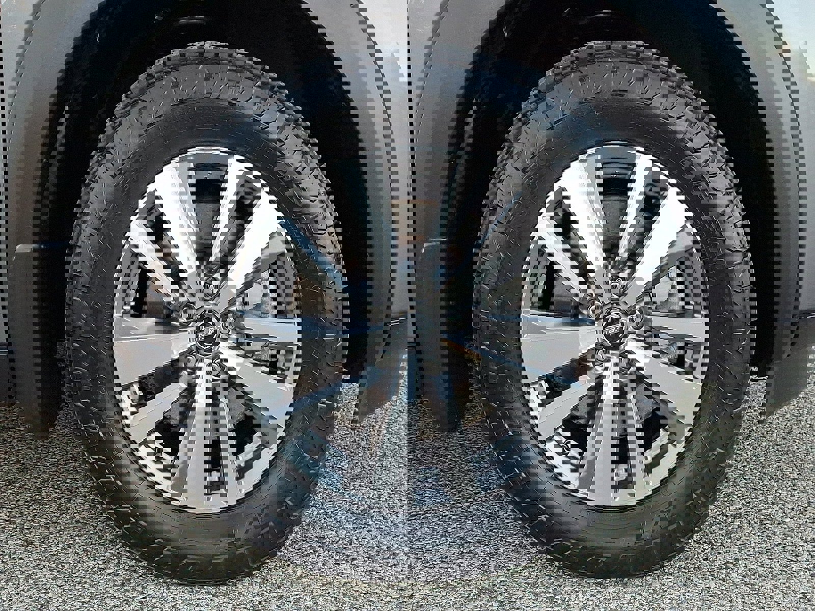 Certified 2022 Nissan Pathfinder SL w/ Lighting Package (N92) AWD/4WD image 8