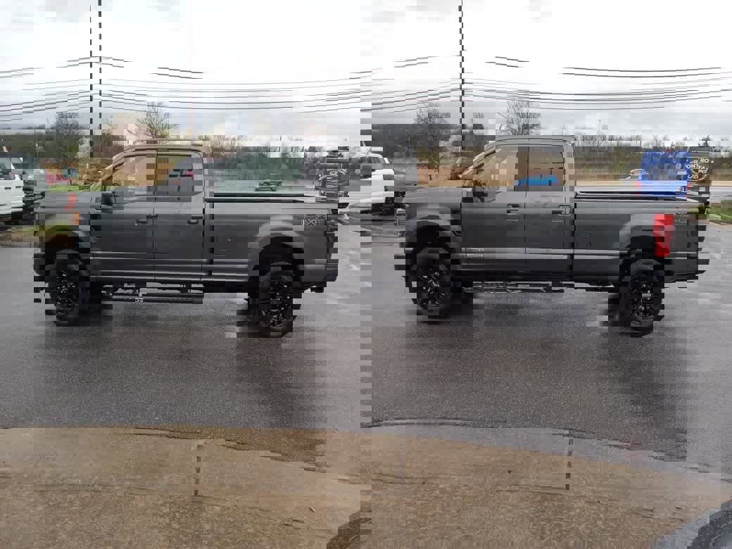 Used 2020 Ford F350 Lariat image 4