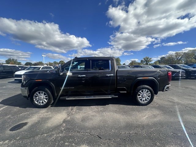 Used 2021 GMC Sierra 2500 SLT w/ SLT Preferred Package image 2