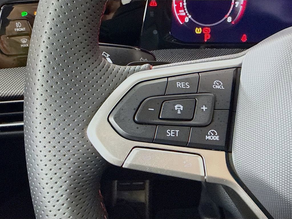 Used 2025 Volkswagen GTI Autobahn image 11