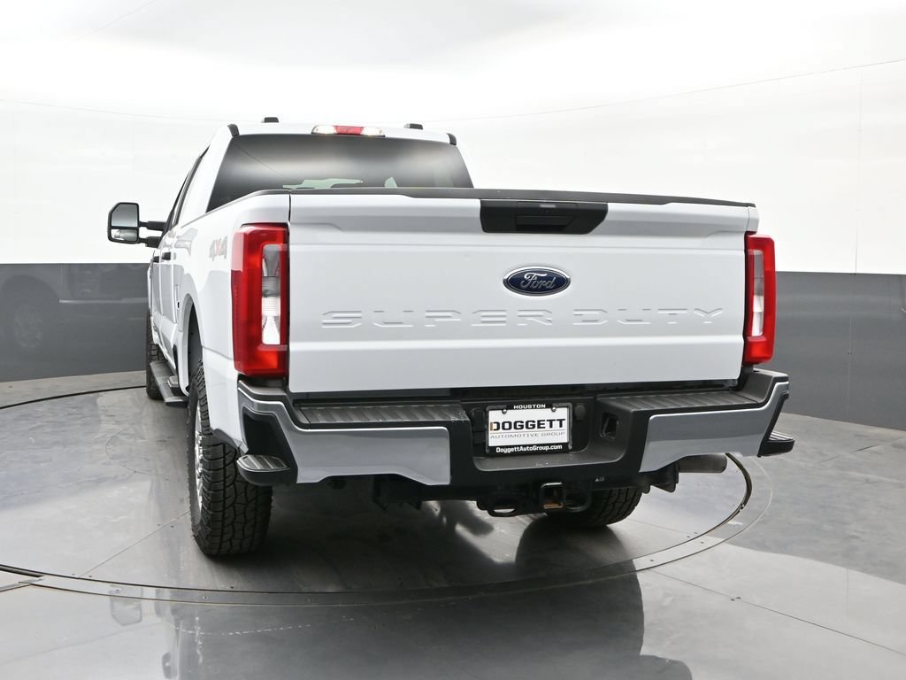Certified 2025 Ford F250 XLT AWD/4WD image 8