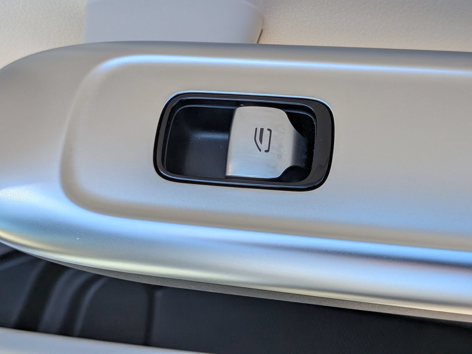 Used 2023 Mercedes-Benz C 300 4MATIC Sedan image 36