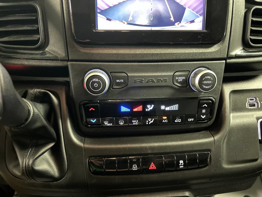 Used 2025 RAM ProMaster 2500 w/ Convenience Group FWD image 19