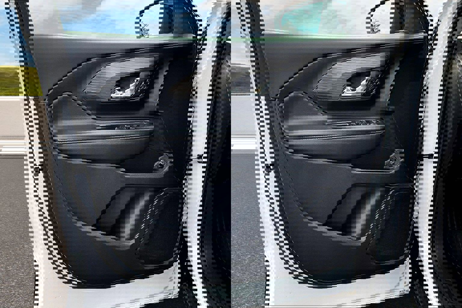 Used 2022 GMC Terrain SLE w/ Driver Convenience Package image 12