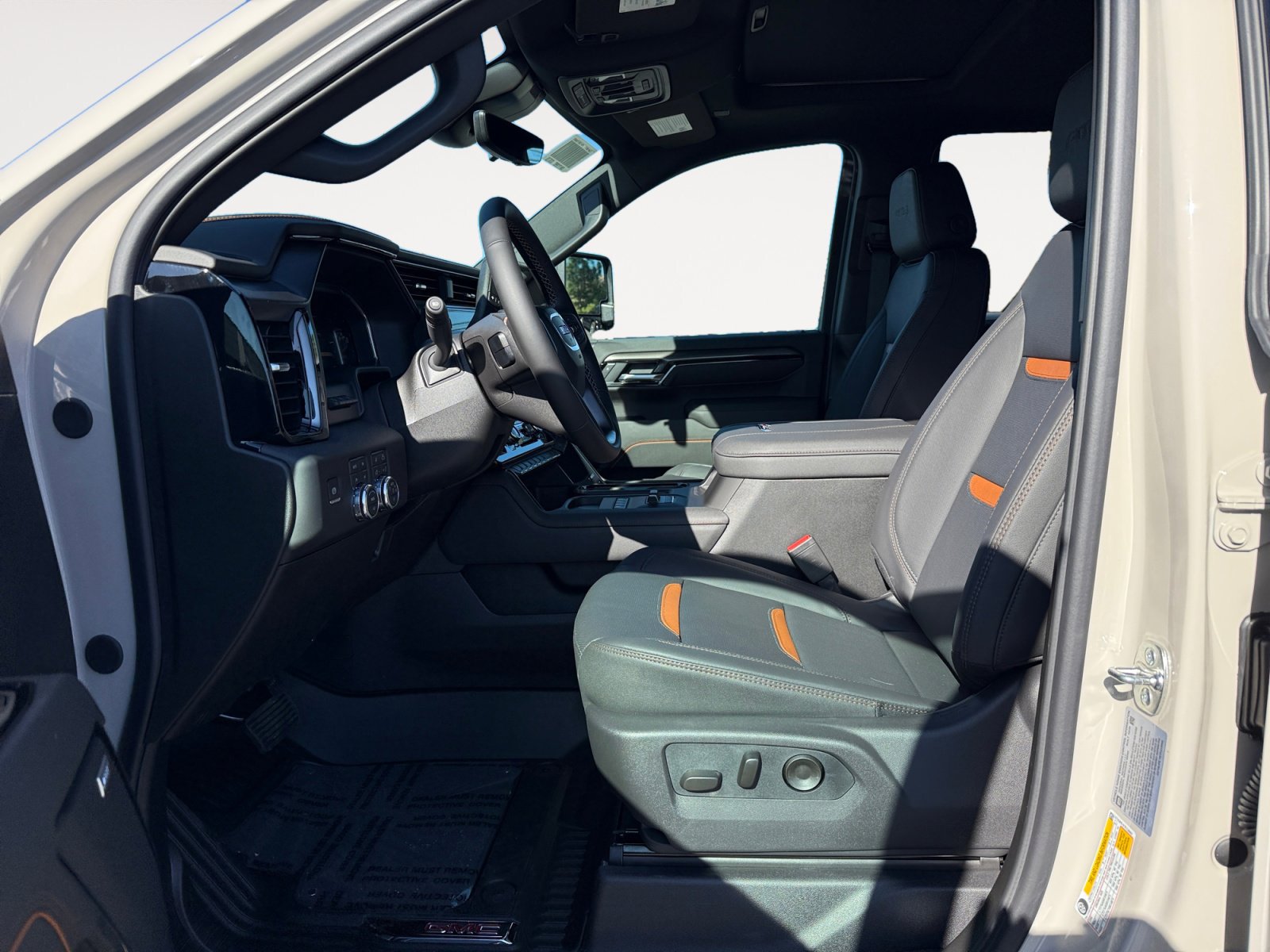 New 2026 GMC Sierra 2500 AT4 w/ AT4 Premium Plus Package image 10