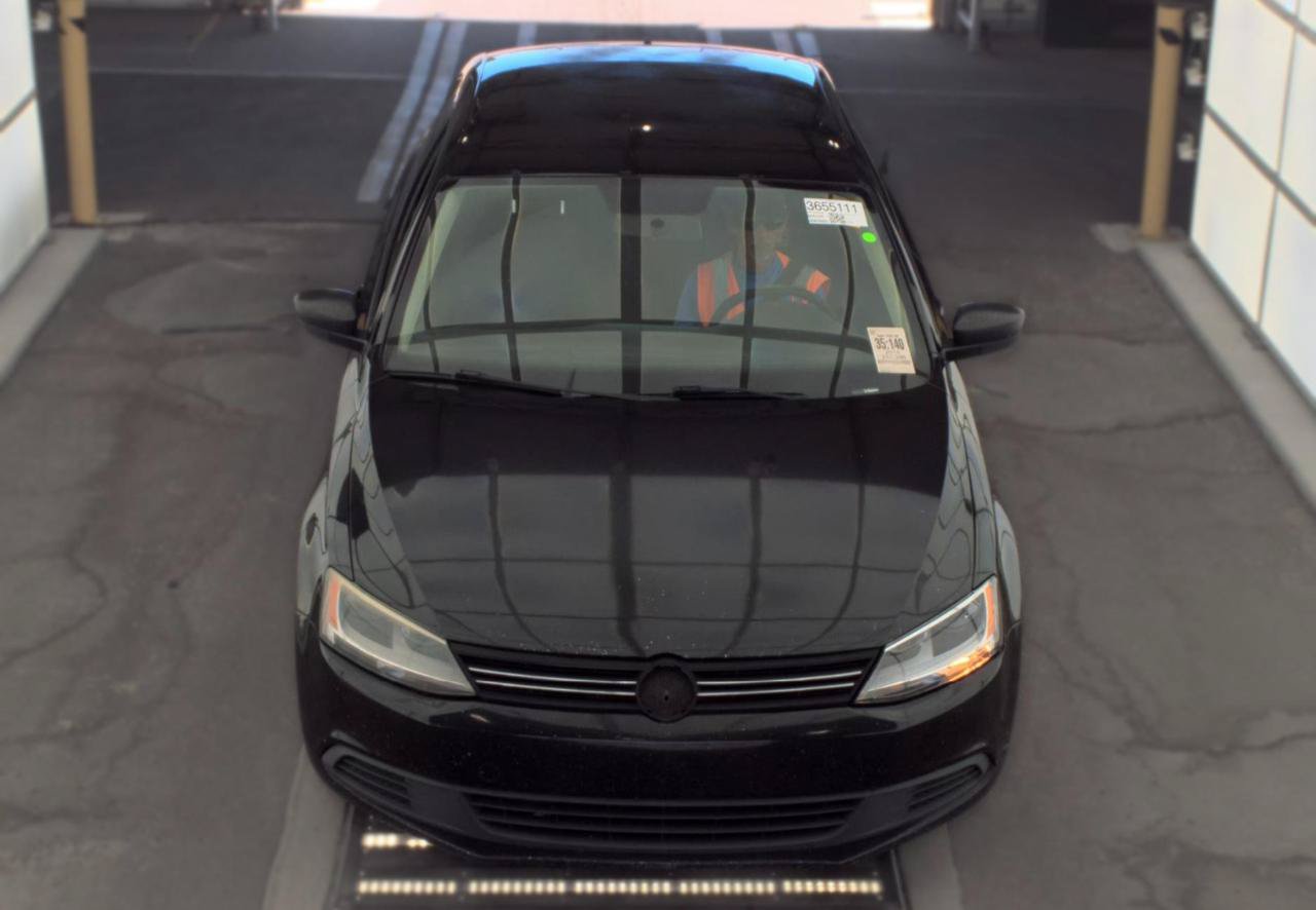 Used 2014 Volkswagen Jetta S FWD image 2