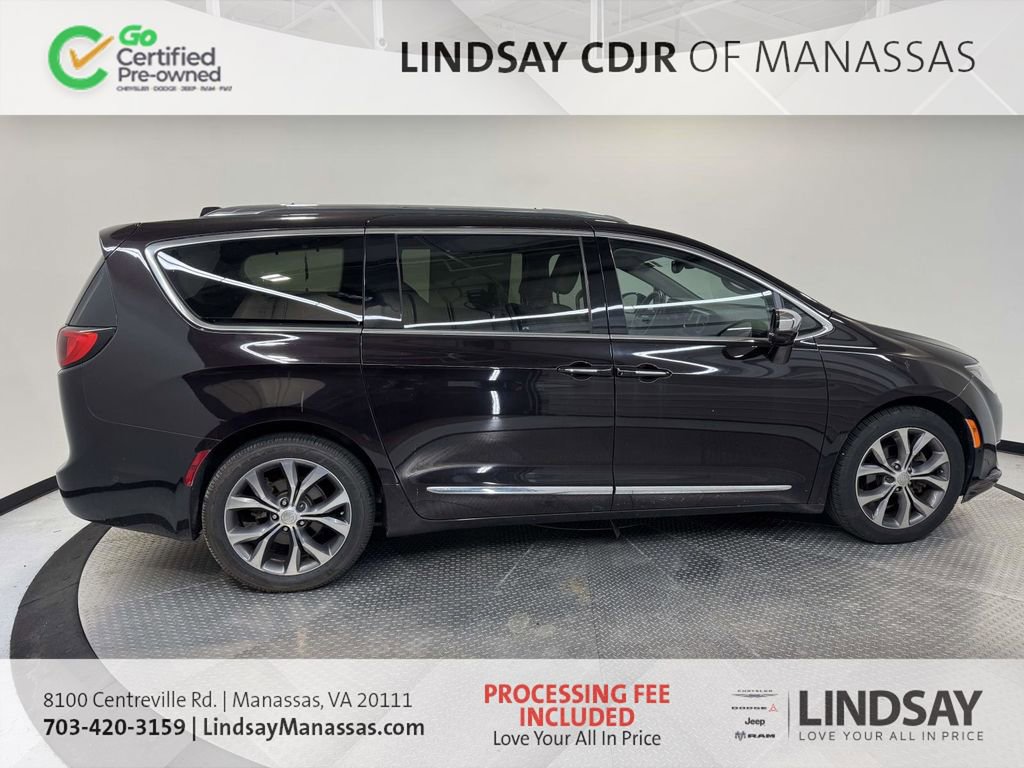 Used 2017 Chrysler Pacifica Limited w/ UConnect Theater Package image 6