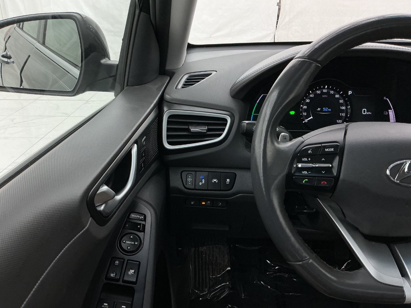 Used 2019 Hyundai Ioniq Limited FWD image 33