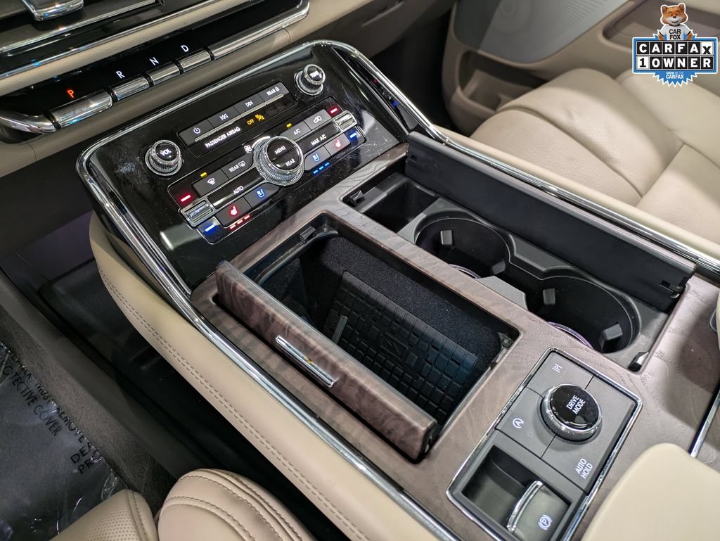 Used 2022 Lincoln Navigator Reserve AWD/4WD image 17