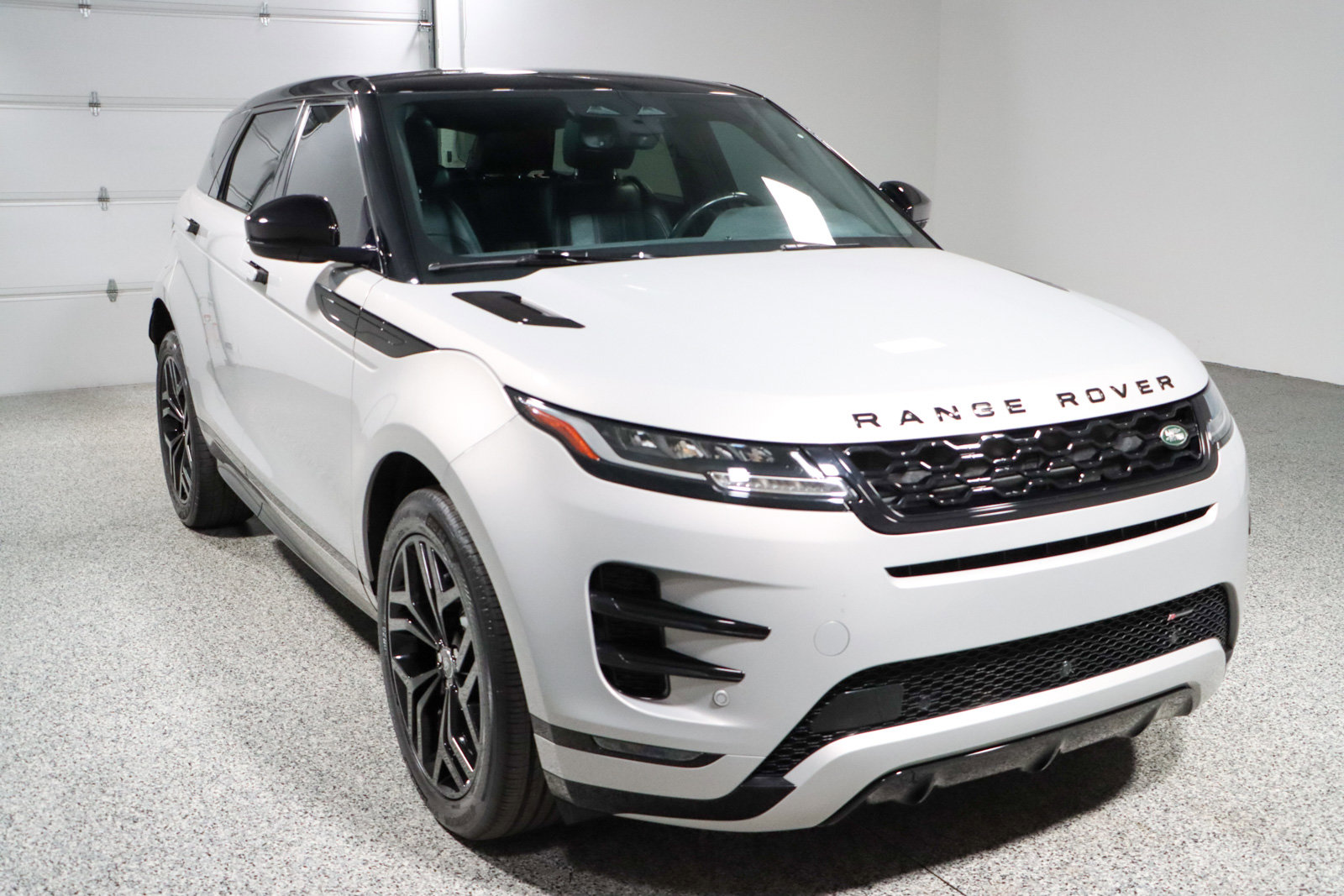 Used 2022 Land Rover Range Rover Evoque R-Dynamic S AWD/4WD image 5