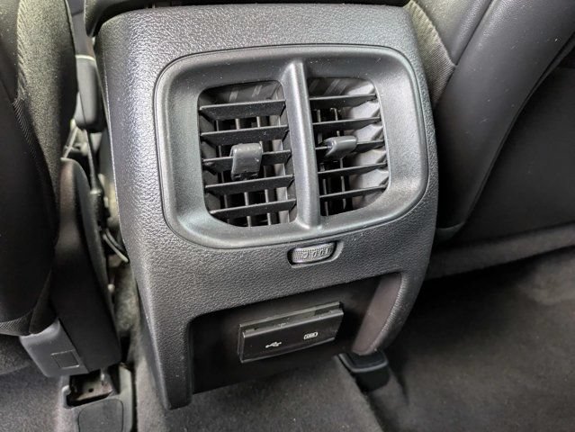 Used 2020 Jeep Cherokee Latitude Plus FWD image 14