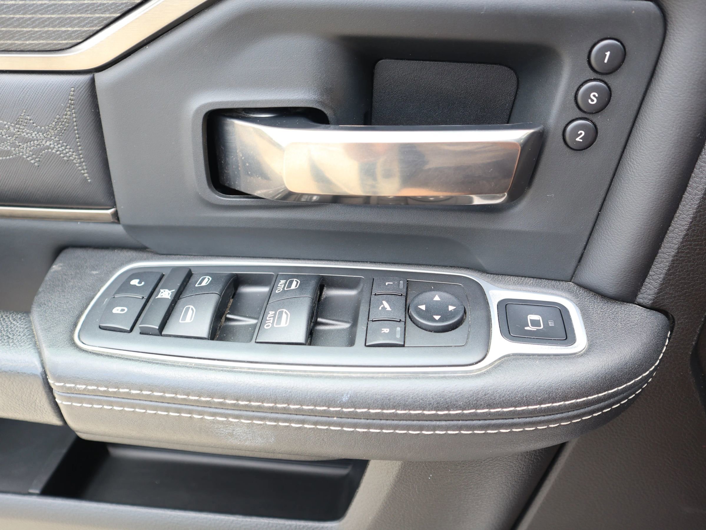 Used 2019 RAM 2500 Limited image 24