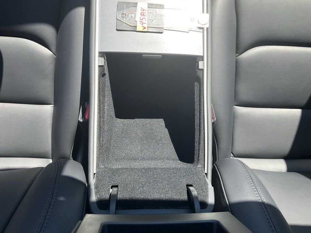 Used 2023 Tesla Model 3 Standard Range image 47