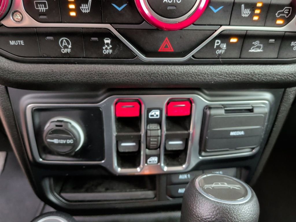 Used 2024 Jeep Gladiator Sport image 36