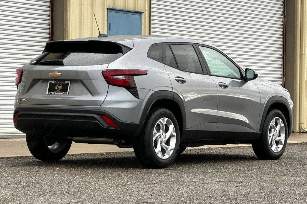 New 2026 Chevrolet Trax LS w/ LS Convenience Package image 6
