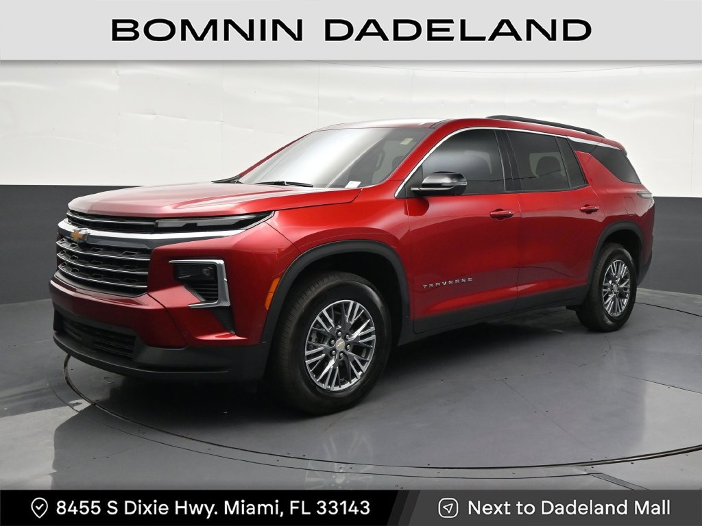 Used 2024 Chevrolet Traverse LT w/ Enhanced Driving Package FWD image 1