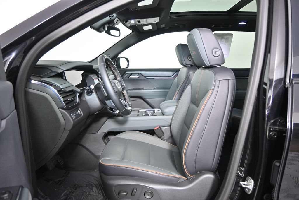 Used 2024 GMC Acadia AT4 AWD/4WD image 21
